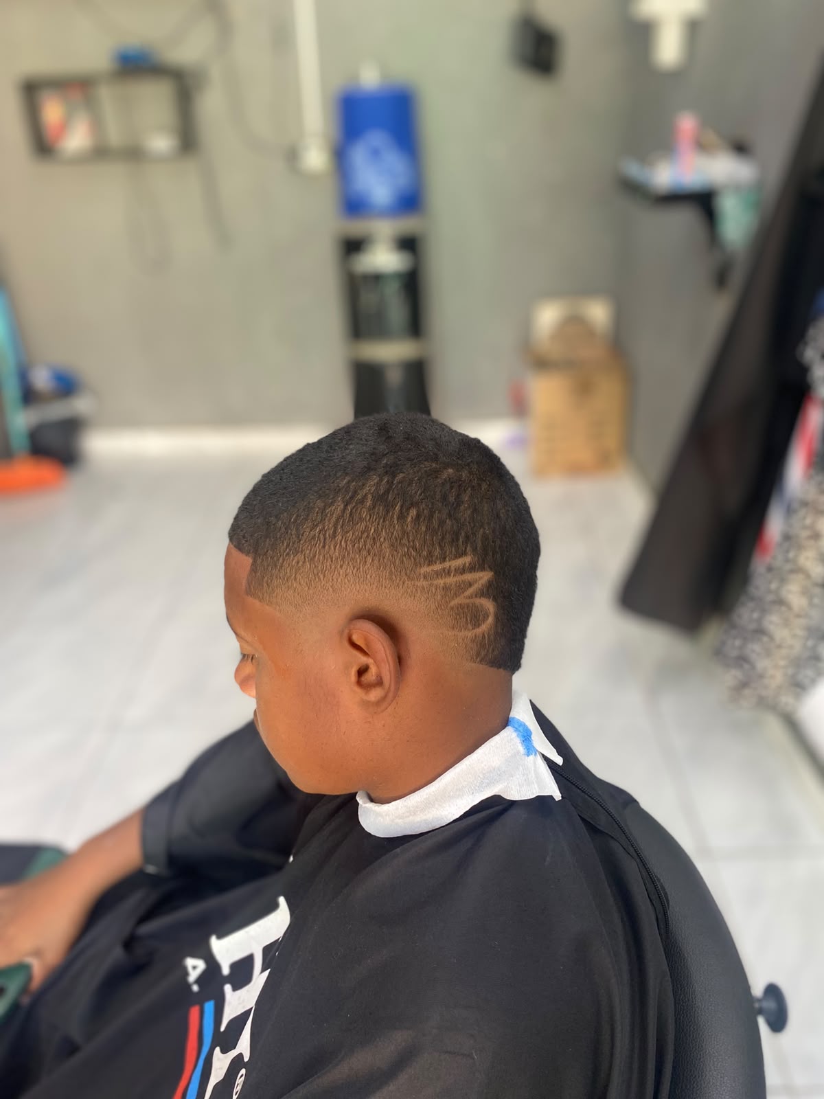 Corte degradê com desenho